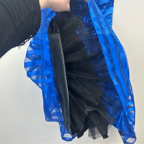 Betsey Johnson Size 6 Vibrant Blue Satin Dress Fit & Flare 80s 90s Hoco Prom - Picture 5 of 13